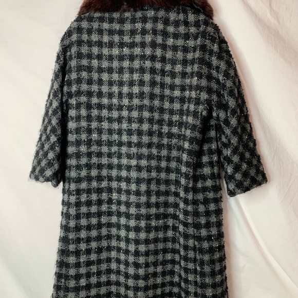 vintage 50s/60s long heavy coat, faux fur collar, no size tag see measurements - Picture 5 of 13